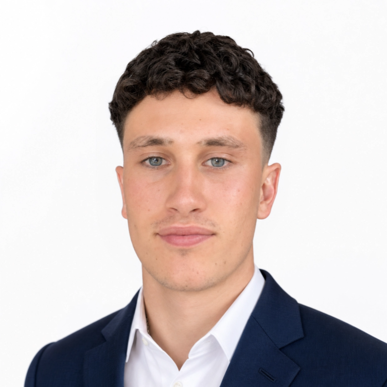 Thomas, Founder of Crux Leads